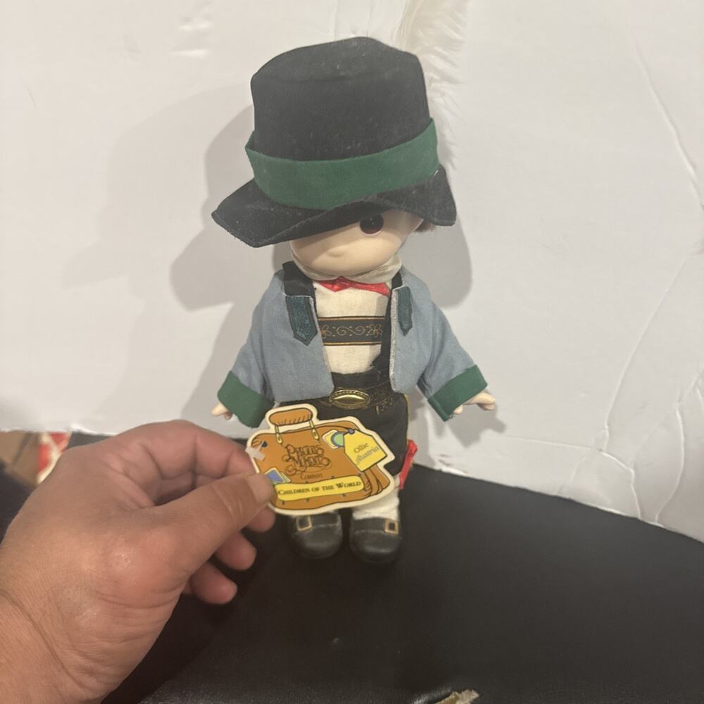 Precious Moments Children of the World Ollie Austria Doll Item 1515 w Tag 1994
